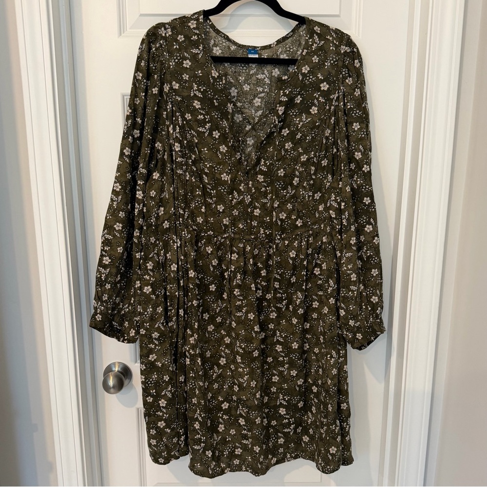 Old Navy Floral Green Dress with Lace Up Detail